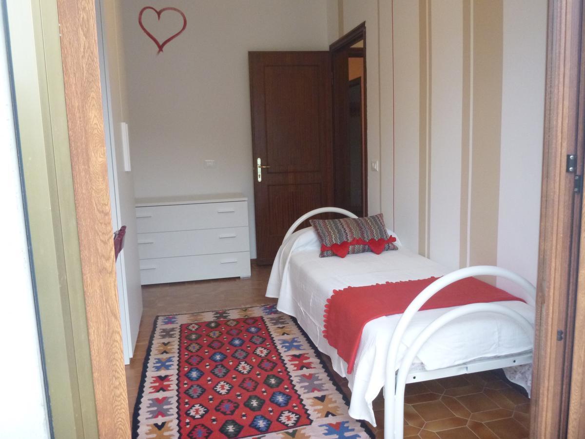 I Love Pietra Ligure Luaran gambar